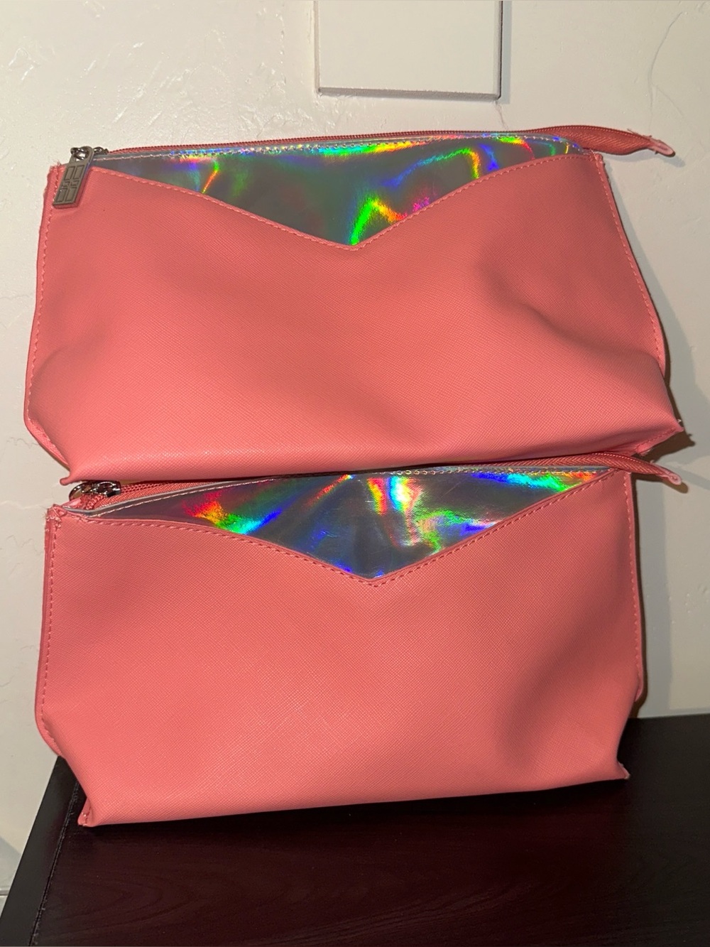 Elizabeth Arden makeup bag